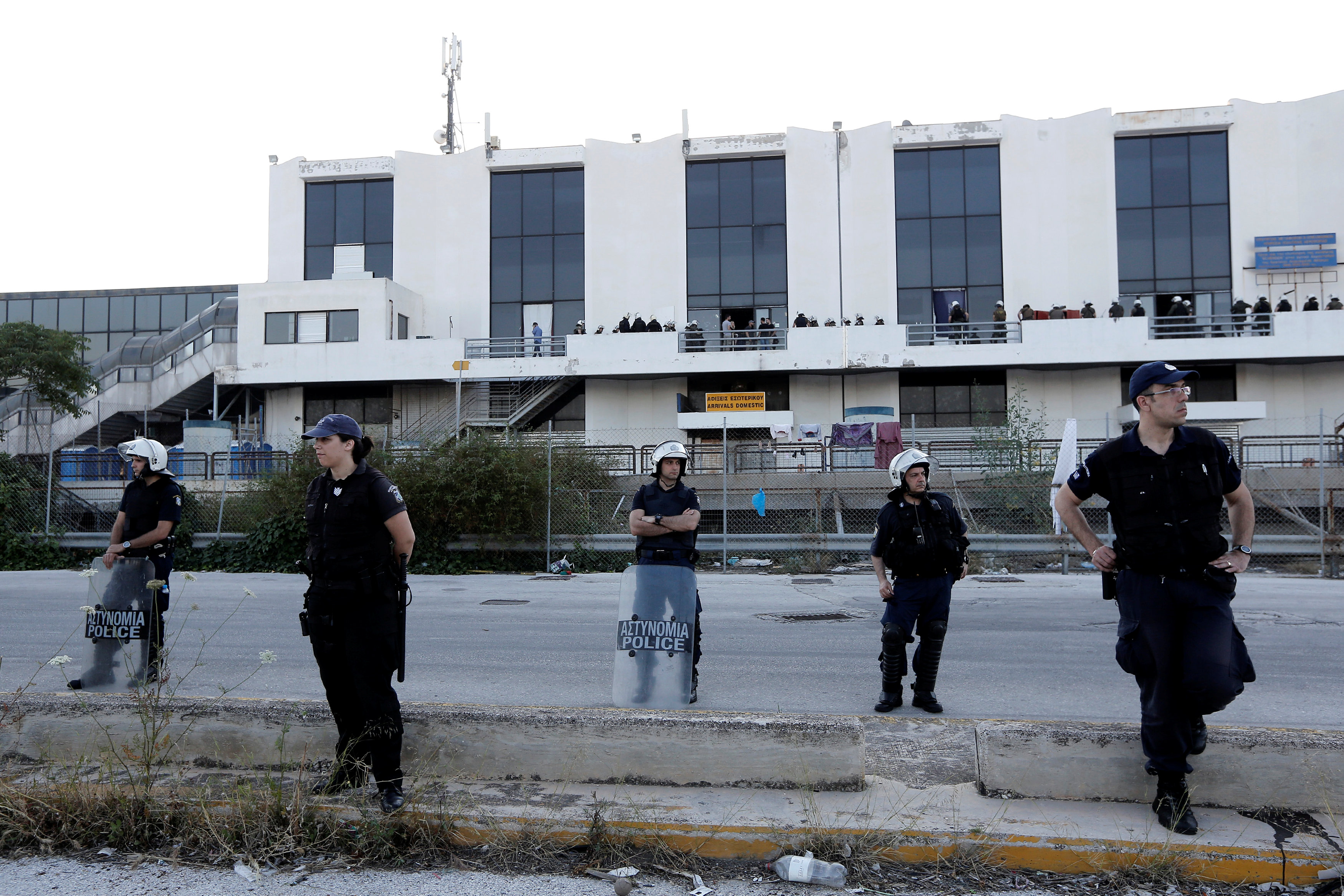 قوات الشرطة اليونانية
