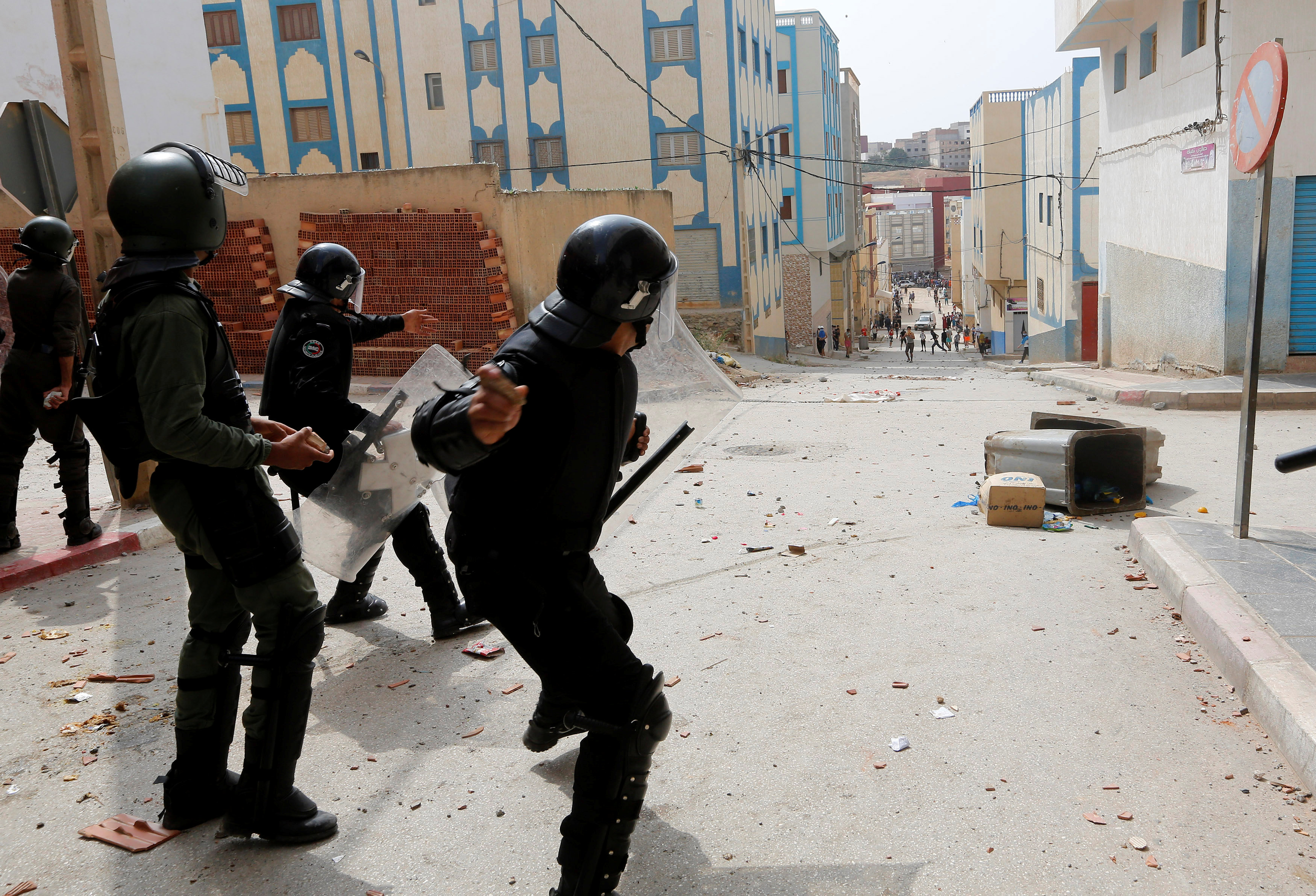 مواجهات بين متظاهرين وشرطة المغرب
