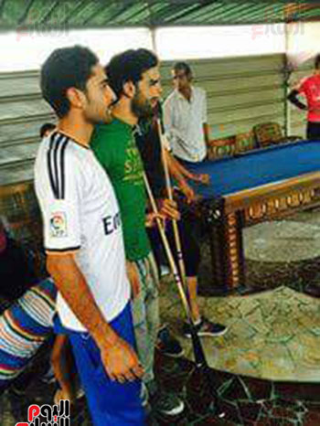 صلاح يلعب تنس طاولة