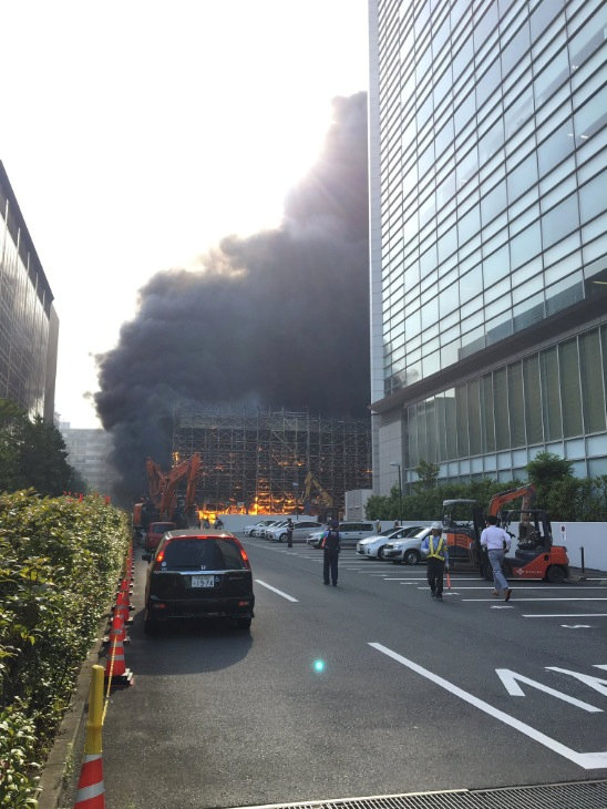 جانب من الحريق (2)