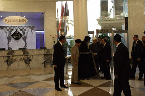 إفطار الرئيس السيسى بحفل الأسرة المصرية (2)