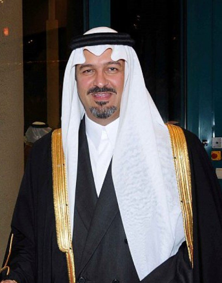 بندر بن خالد الفيصل مستشار في الديوان الملكي