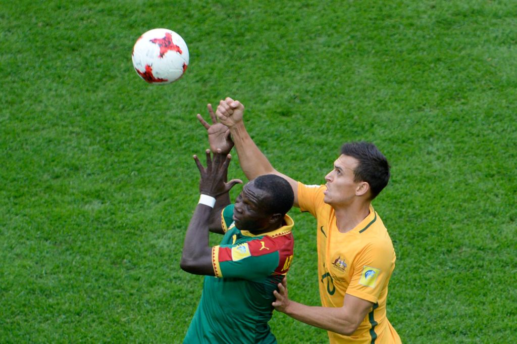 مباراة الكاميرون وأستراليا (1)