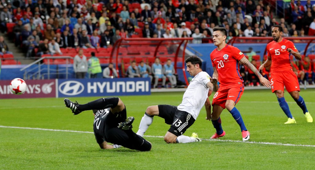 مباراة المانيا وتشيلي في كأس القارات (11)