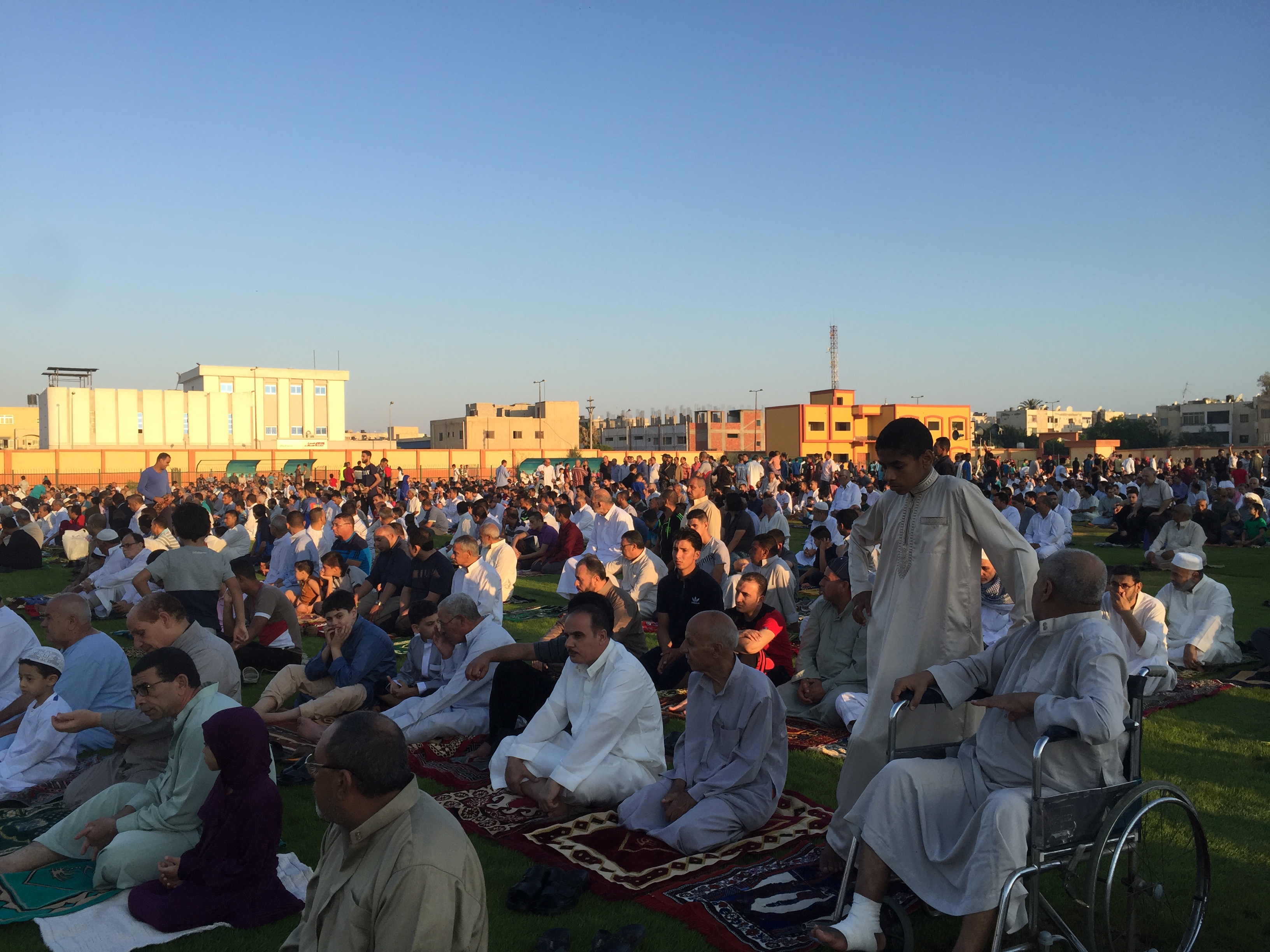 صلاة العيد بشمال سيناء بحضور مدير الامن (1)