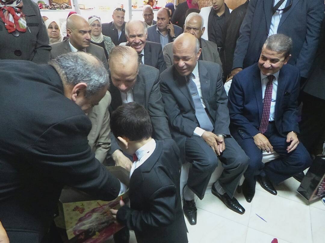 محافظ القاهرة يهنئ أطفال دار السندس للأيتام بالعيد 