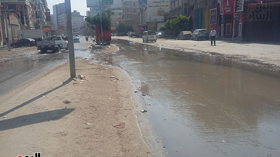 مياه الصرف الصحى بشوارع دمياط