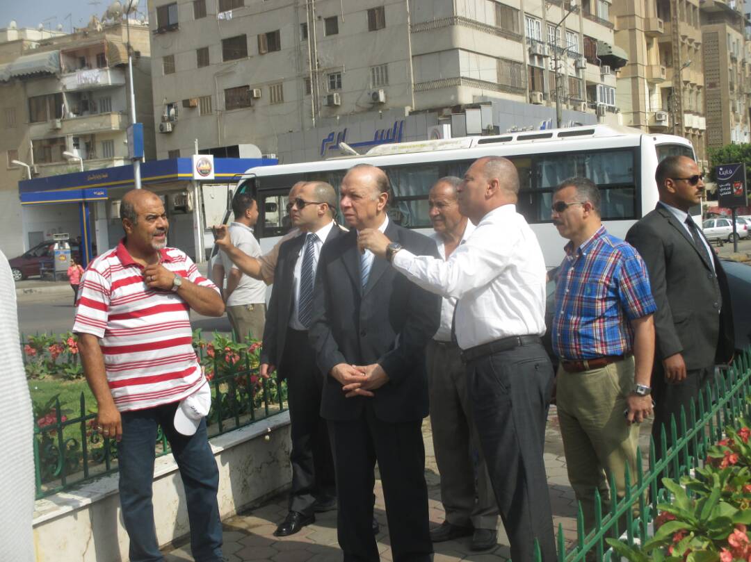 محافظ القاهرة يتفقد أعمال تطوير حى مصر الجديدة (4)