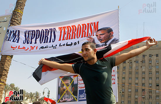 أوباما يدعم الإرهاب بتظاهرات ميدان التحرير