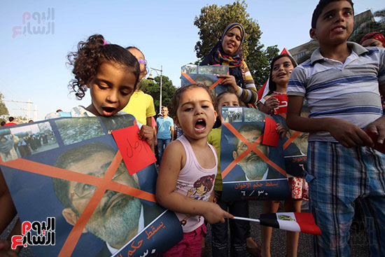 أطفال يشاركون بثورة 30 يونيو