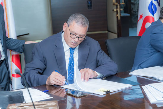 توقيع عقود بين شركتا عامر جروب وبورتو جروب و شركة ثروة كابيتال (2)
