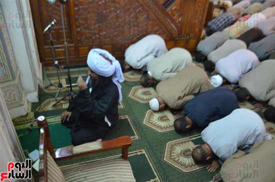 لاوقاف تحدد 7 مساجد للصلاة بالقران كامل فى التراويح