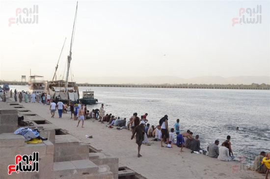 المواطنون يؤكدون: النيل ده المصيف بتاعنا وببلاش كمان