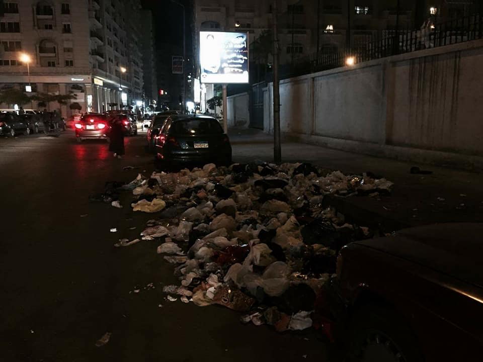 القمامة فى شوارع سموحة (1)