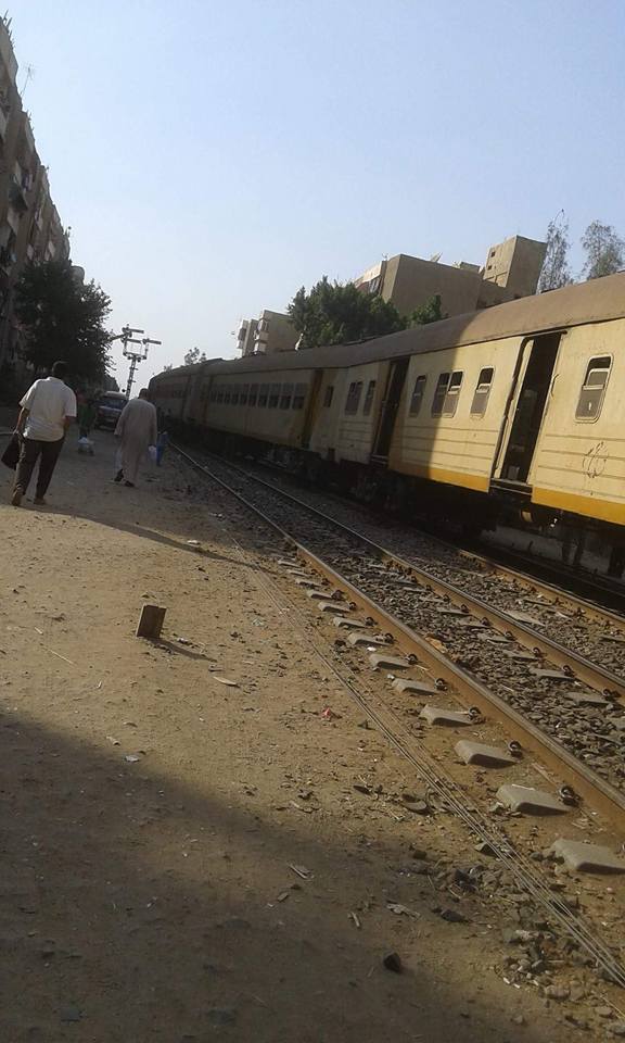 خروج قطار القاهرة شبين الكوم عن القضبان بمحطة أشمون بالمنوفية  (2)