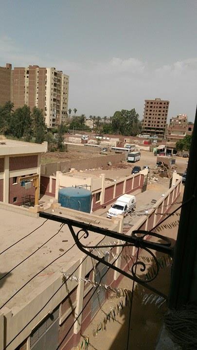 محطة الصرف تتوسط المنازل