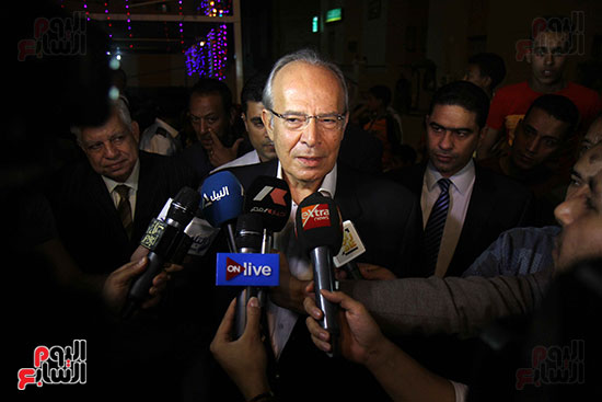 وزير التنمية المحليه يفتتح الخيمه الثقافيه بالاسمرات (18)