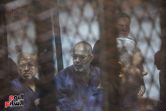 محاكمة محمد مرسى فى قضيه اقتحام السجون (4)