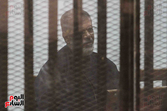 محاكمة محمد مرسى فى قضيه اقتحام السجون (14)
