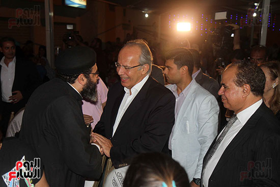 وزير التنمية المحليه يفتتح الخيمه الثقافيه بالاسمرات (19)