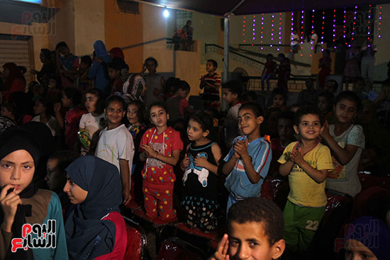 وزير التنمية المحليه يفتتح الخيمه الثقافيه بالاسمرات (15)