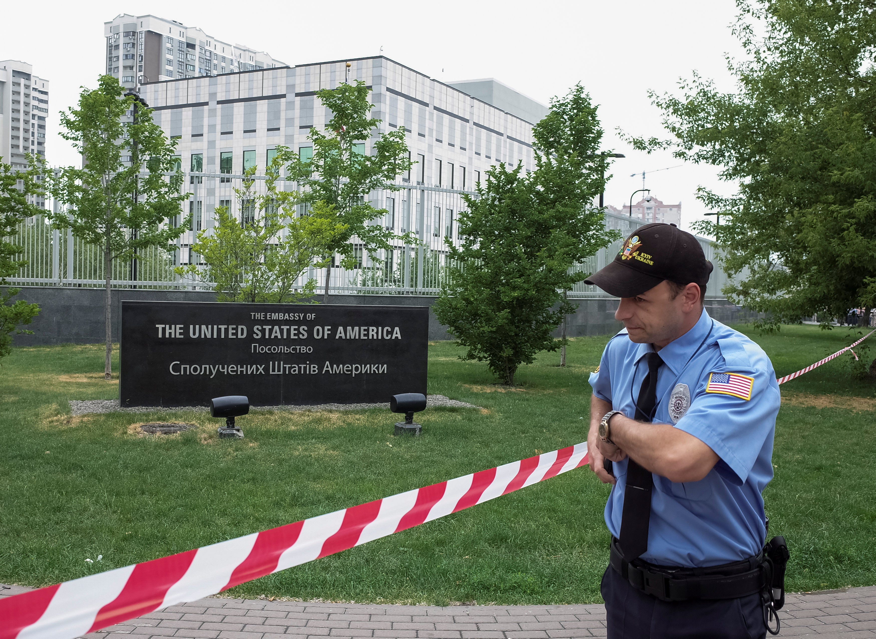 انفجار عبوة ناسفة بمحيط السفارة الأمريكية فى كييف