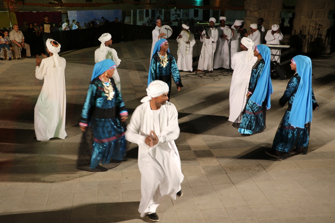 فنون توشكى تلهب حماس جماهير الجمالية  (1)