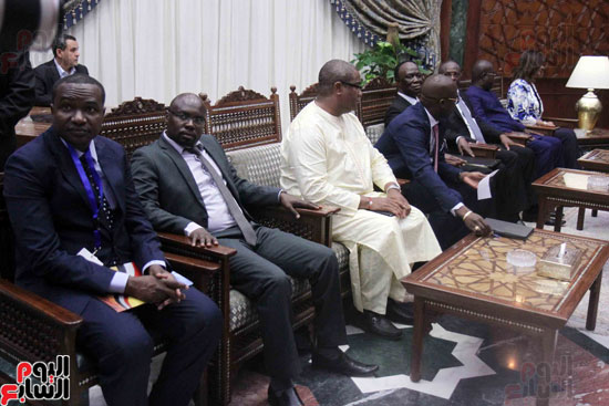 شيخ الأزهر مع رئيس بوركينا فاسو (1)