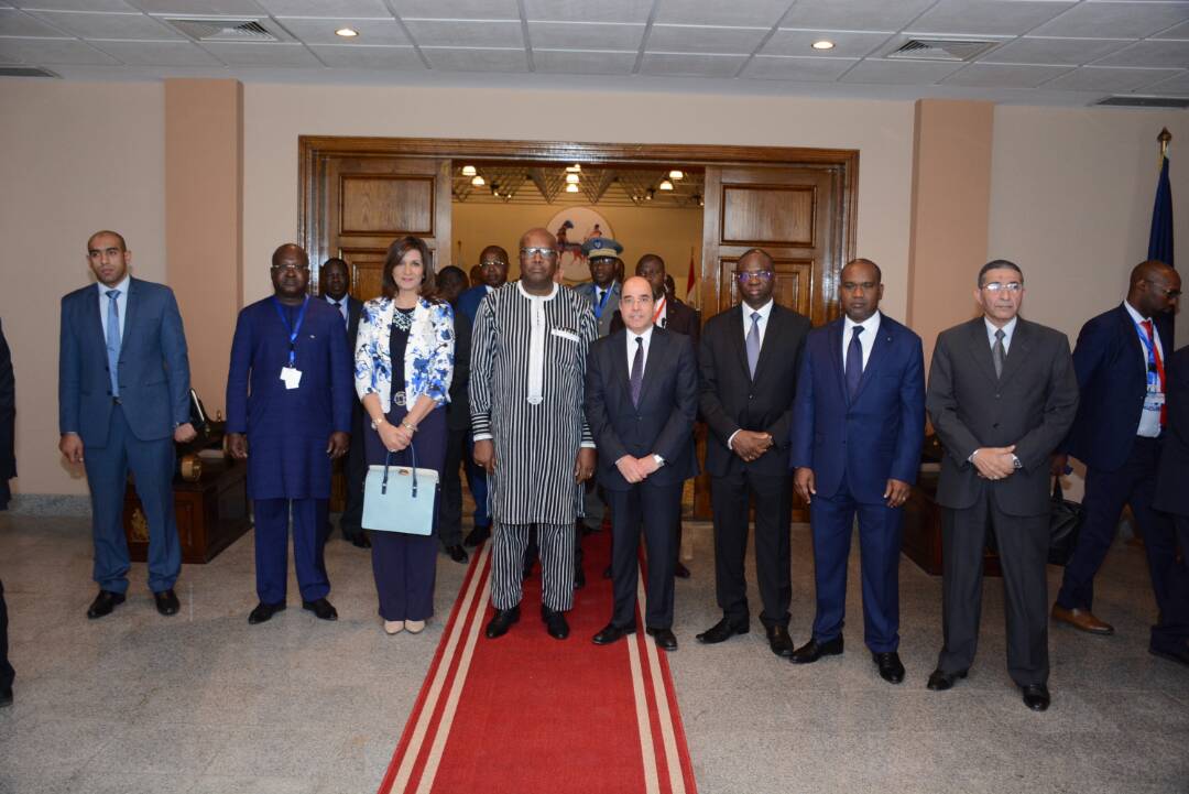 	رئيس بوركينا فاسو فى مصنع 200 الحربى