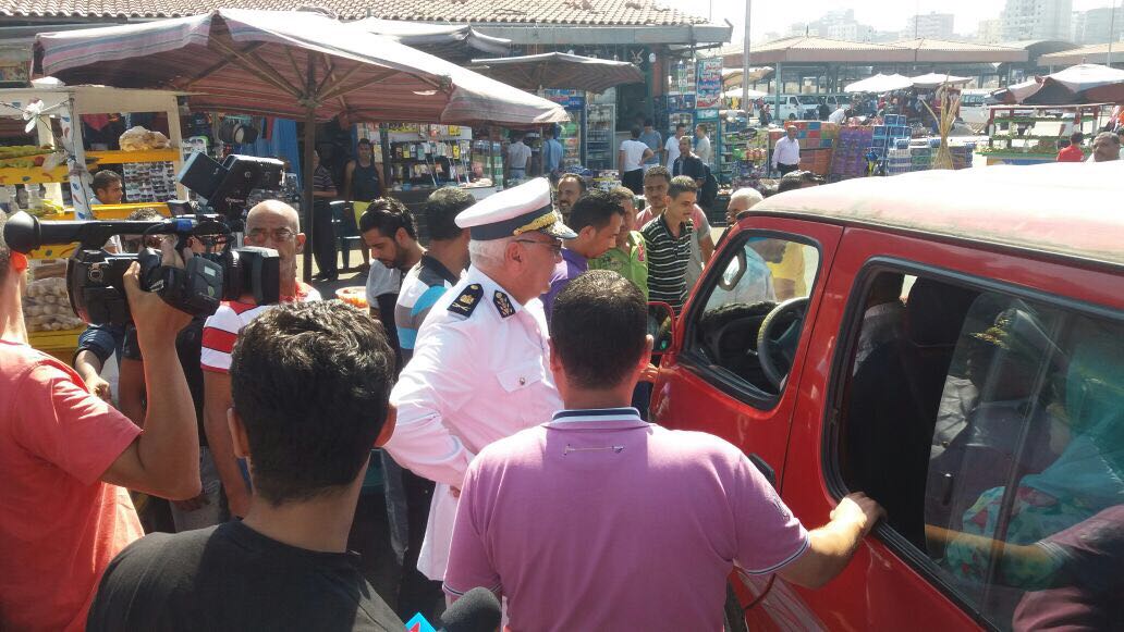 حملات المرور على المواقف لمنع السائقين من استغلال المواطنين (4)