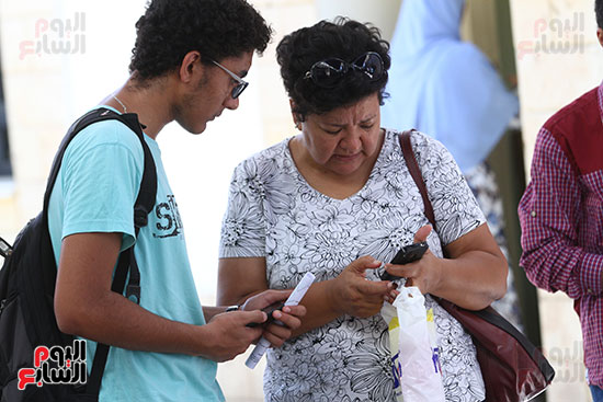  الطلاب يتوافدون لتأدية اختبارات القدرات بالجامعات
