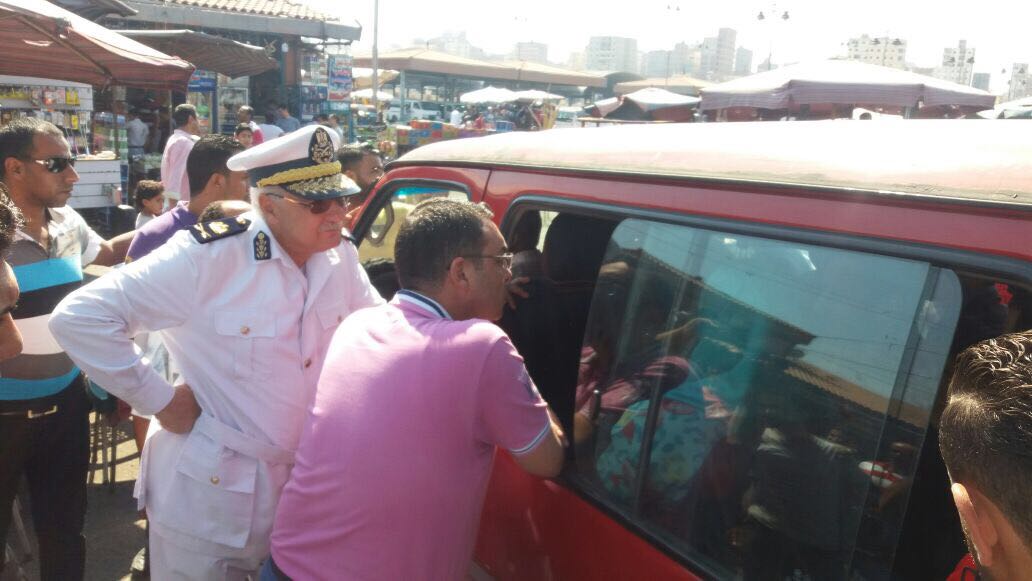 حملات المرور على المواقف لمنع السائقين من استغلال المواطنين (3)