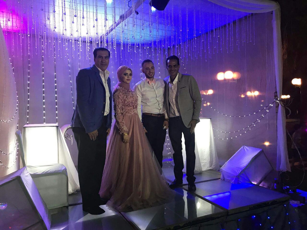 عمر الايوبي ودجيش مع العروسين