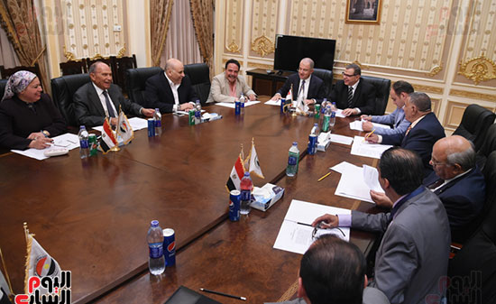 ائتلاف دعم مصر يبحث مع وزير القوى العاملة صرف علاوة العاملين بالقطاع الخاص (2)