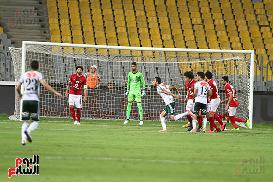 مباراة الأهلى والمصرى فى الدورى العام