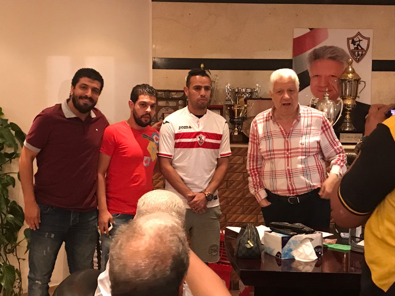 حازم إمام ووكلاء أعماله