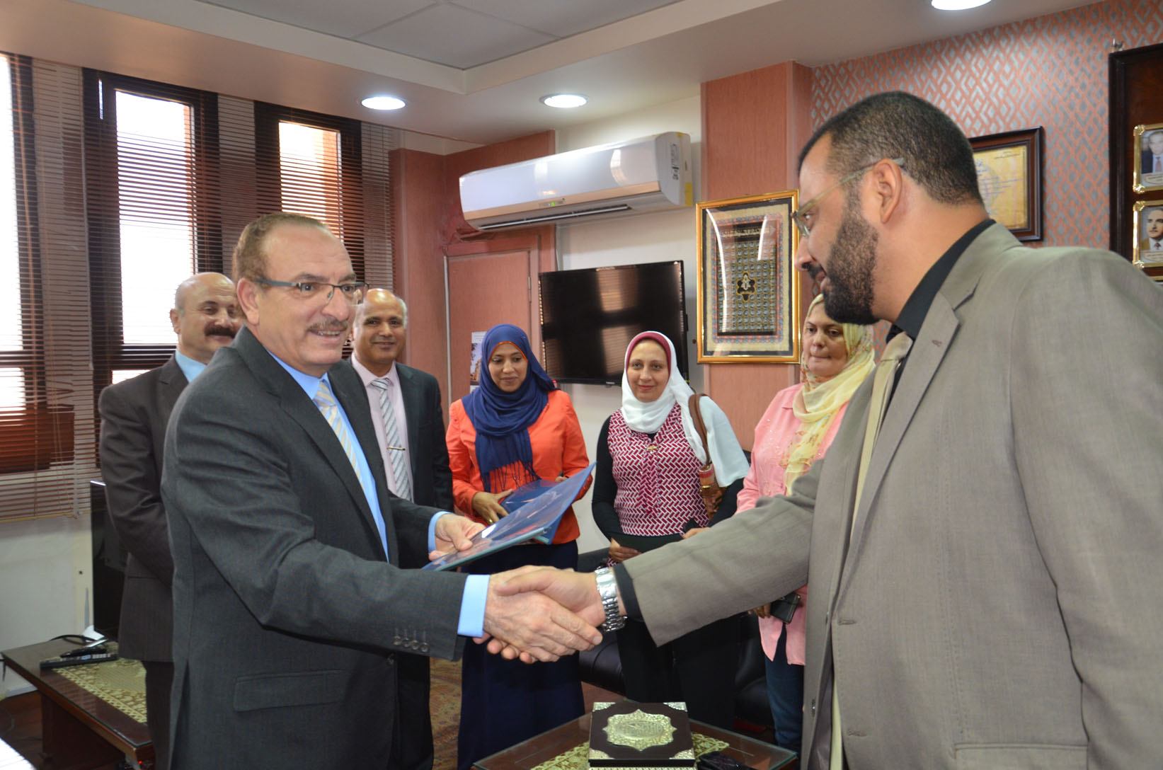 وزارة التنمية المحلية تكرم مديرية صحة بنى سويف (4)