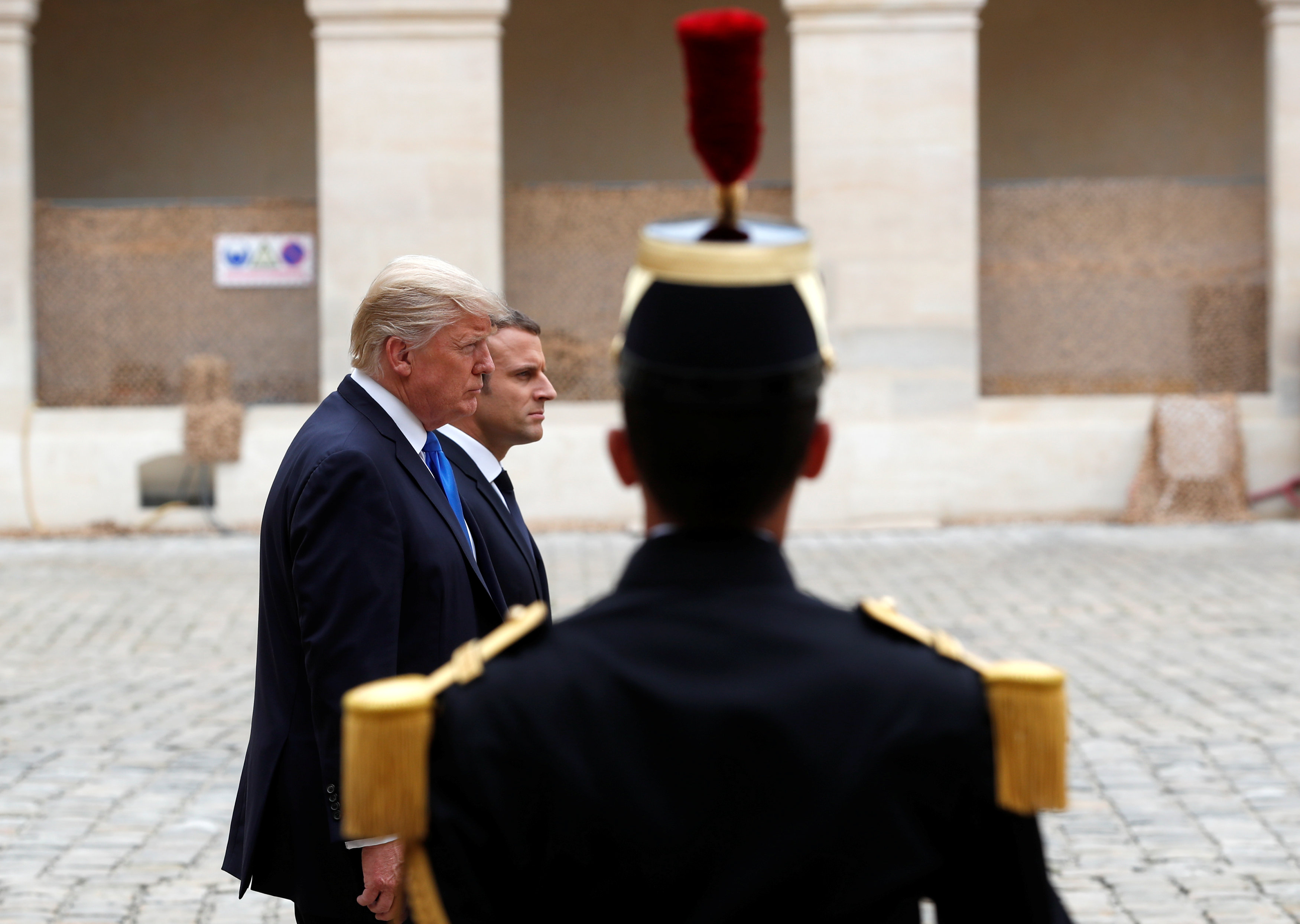مراسم استقبال الرئيس الأمريكى فى باريس