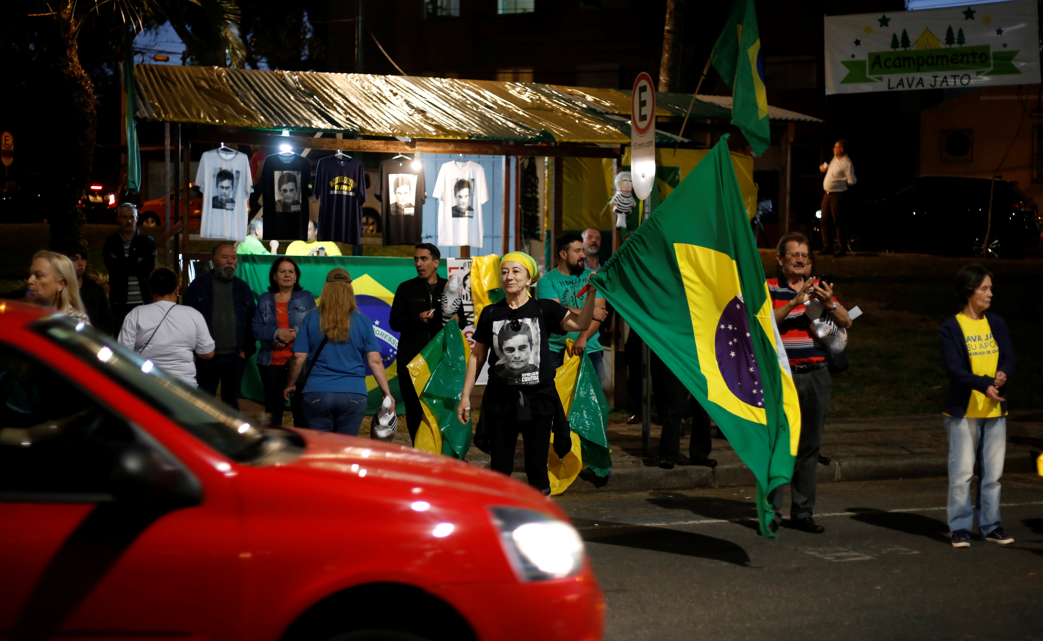 احتفالات البرازيل بعد الحكم على الرئيس البرازيلى الأسبق لويس إيناسيو لولا دا سيلفا