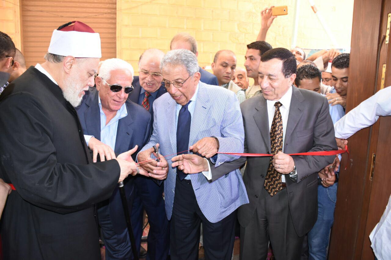عمرو موسى خلال افتتاح مستشفى الكلى بالبحيرة