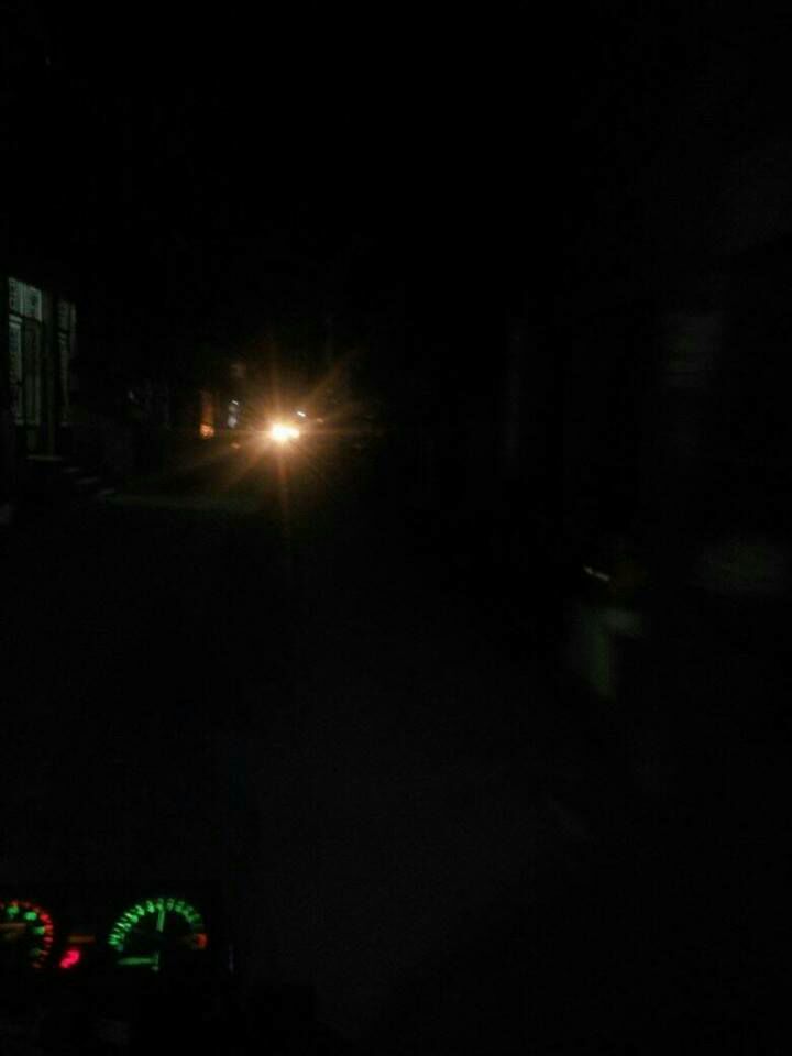 الظلام يخيم على شوارع نواج (4)