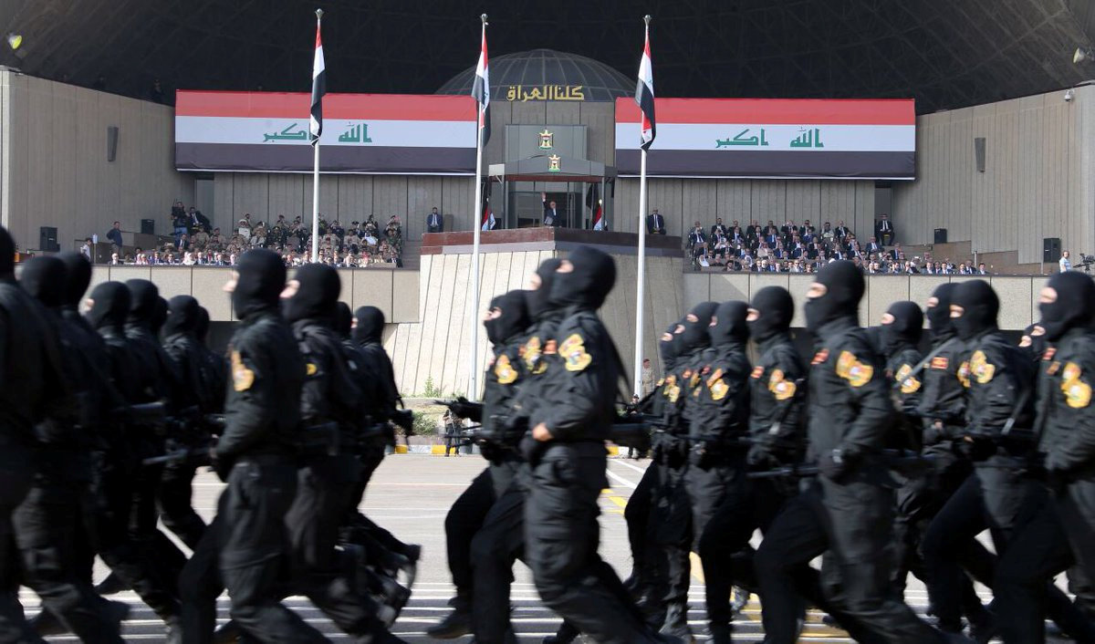 عروض عسكرية بحضور رئيس الوزراء العراقى