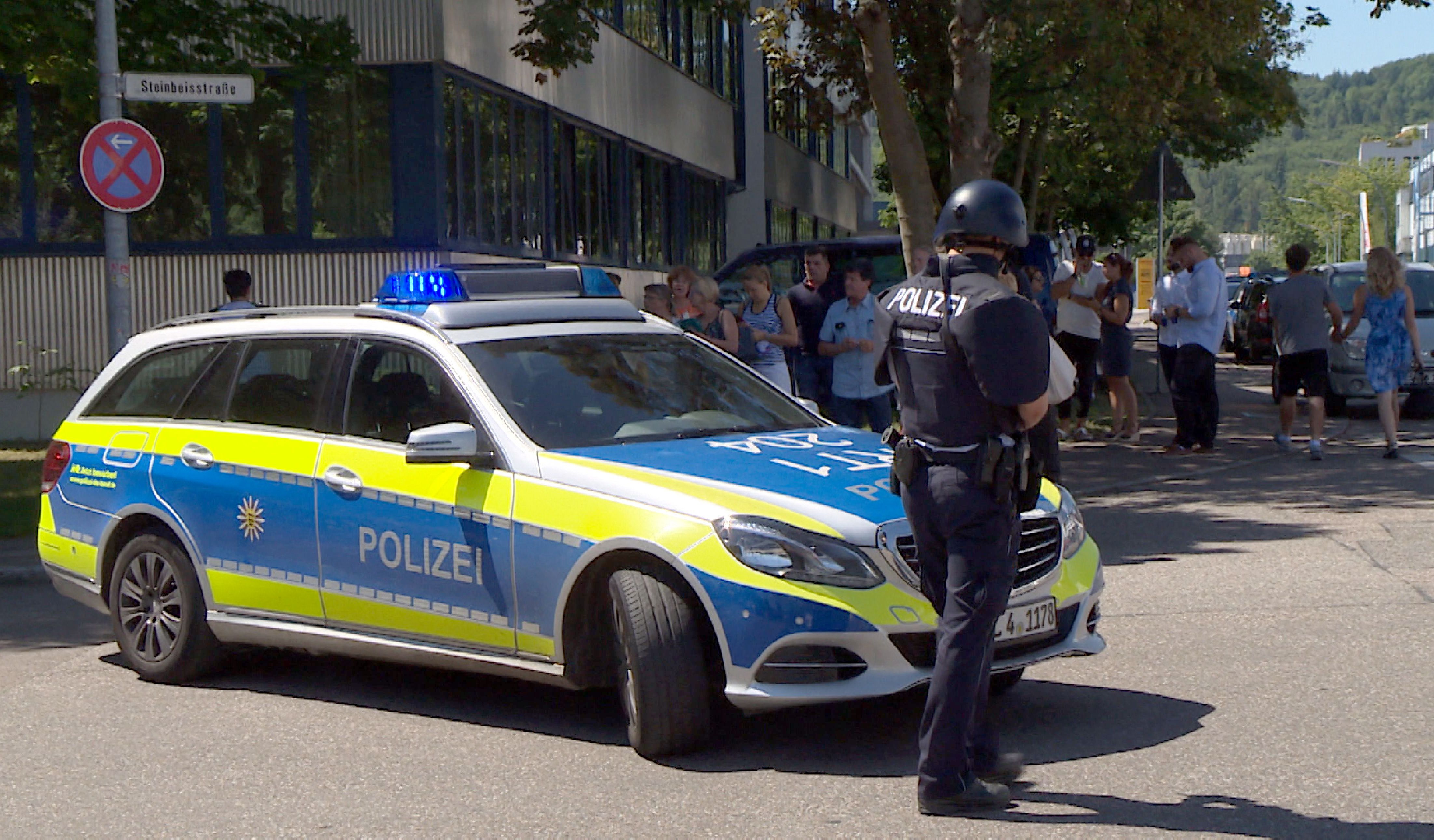الشرطة الالمانية بمحيط مدرسة