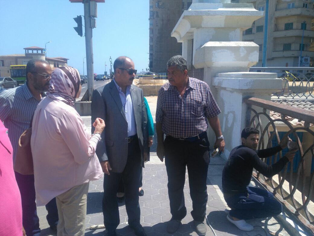 محافظ الإسكندرية يكلف بتكثيف المرور الميدانى ومتابعة أعمال النظافة  (4)