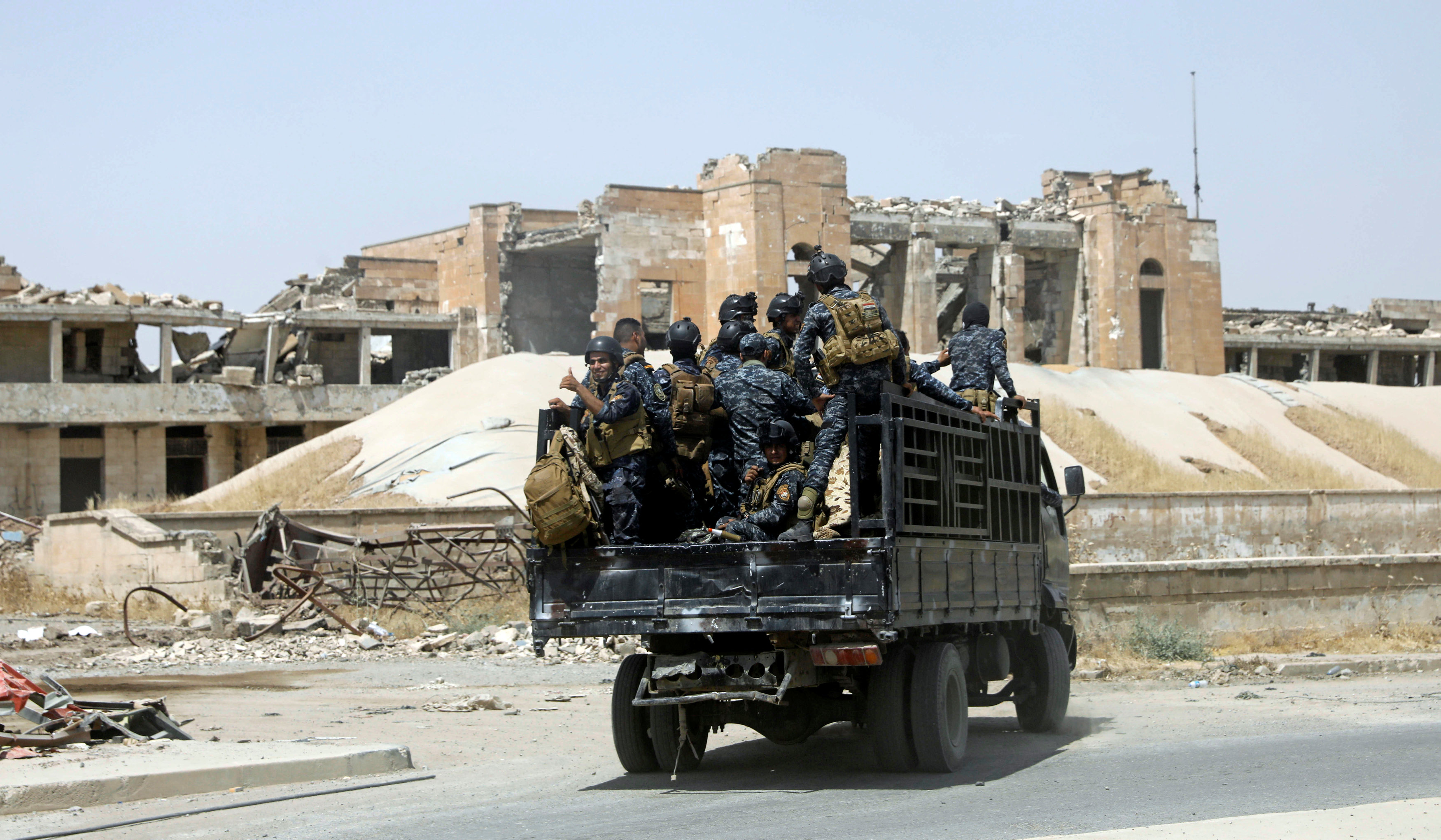 حافلات القوات العراقية