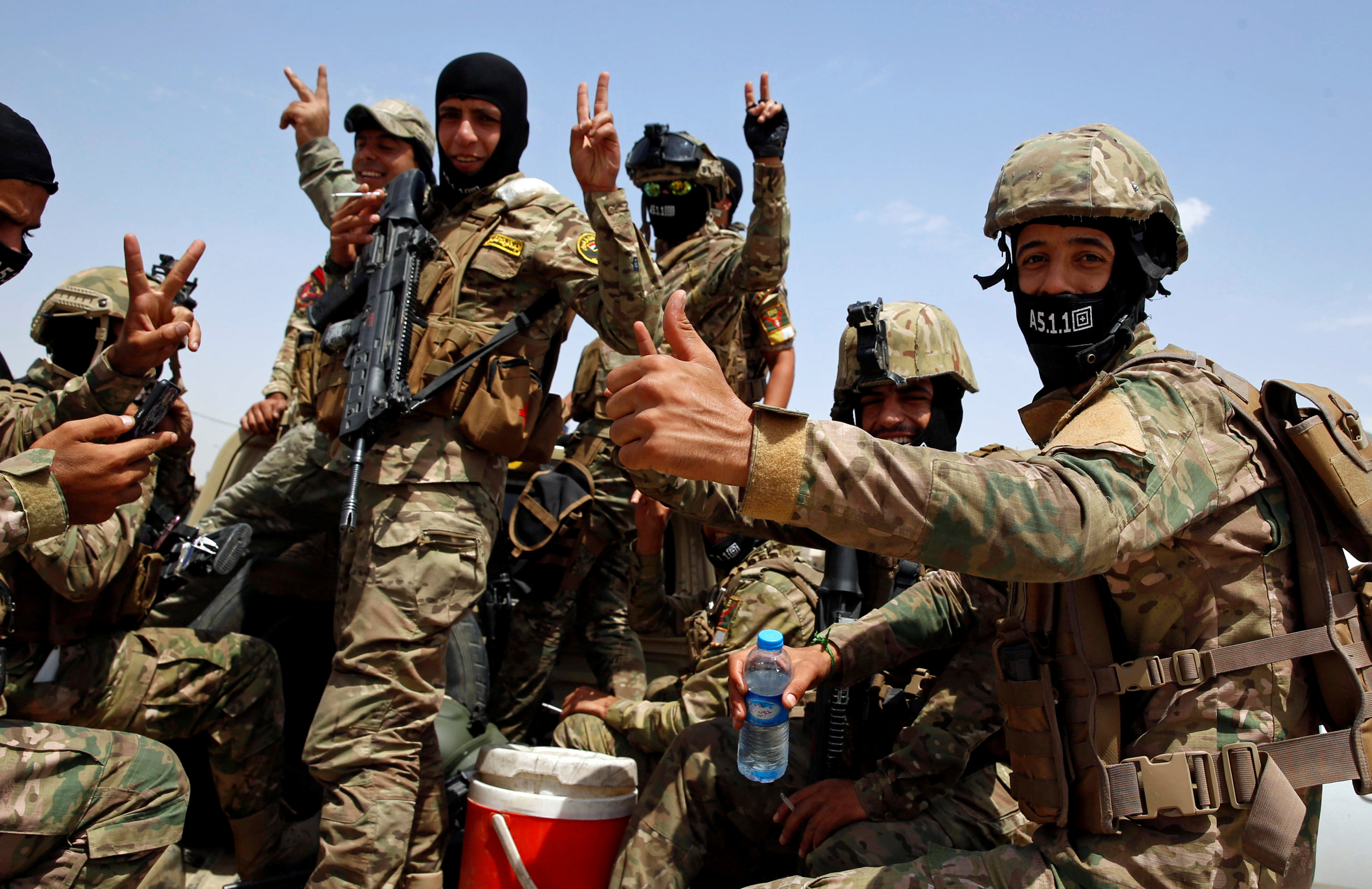 جانب من فرحة الجنود العراقيين بتحرير المسجد