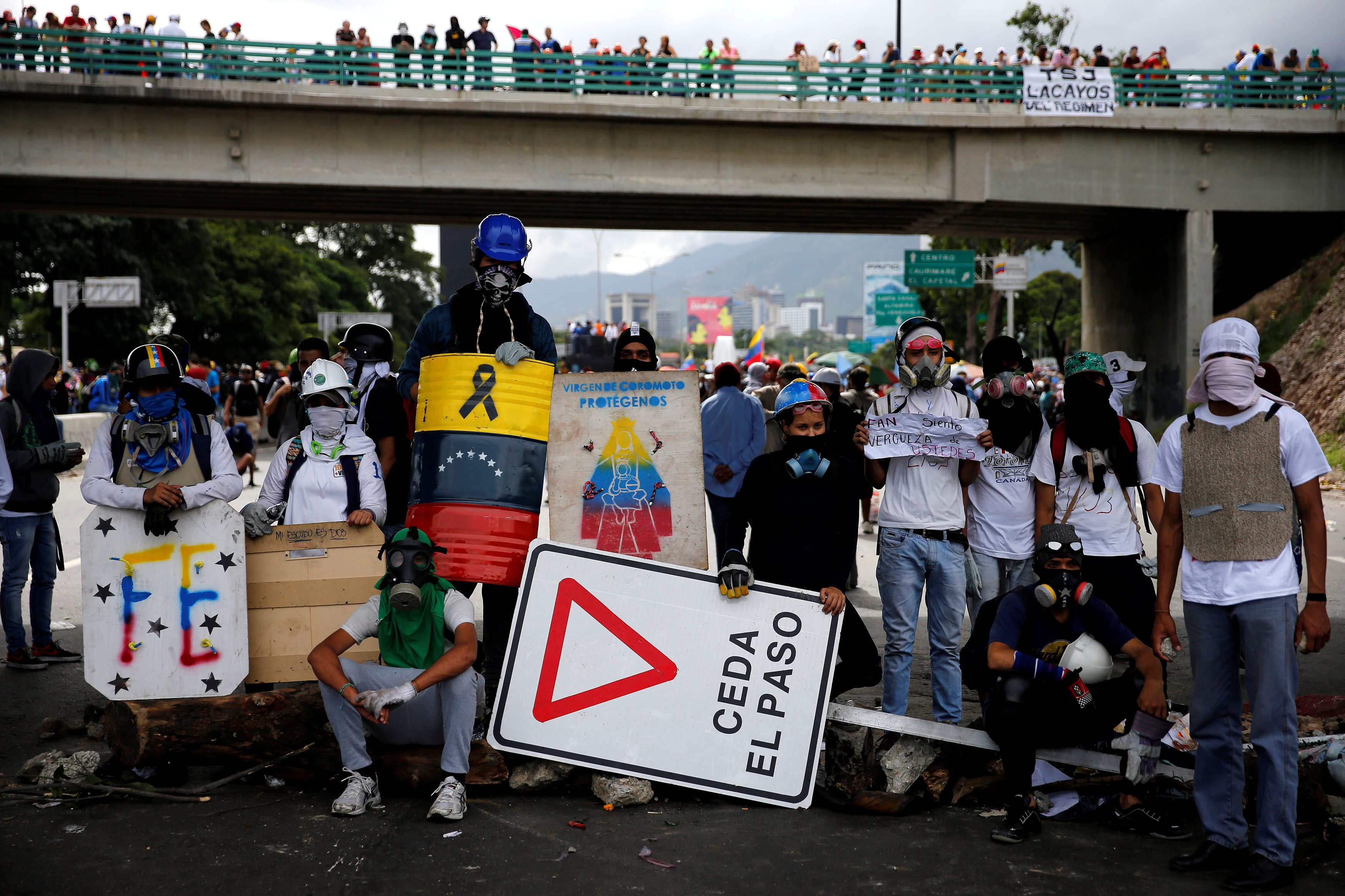 تجدد المظاهرات فى العاصمة الفنزويلية ضد الرئيس نيكولاس مادورو