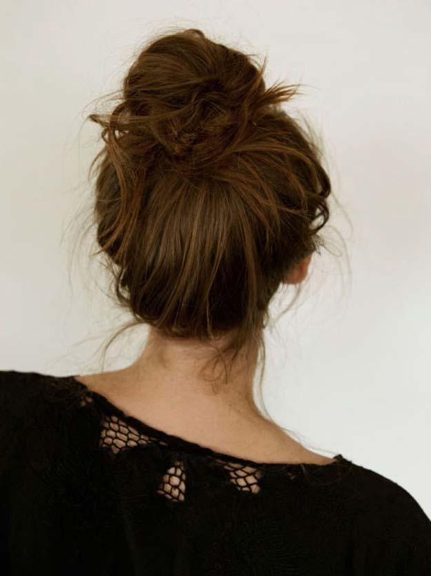 french-bun-hair-how-to_sm
