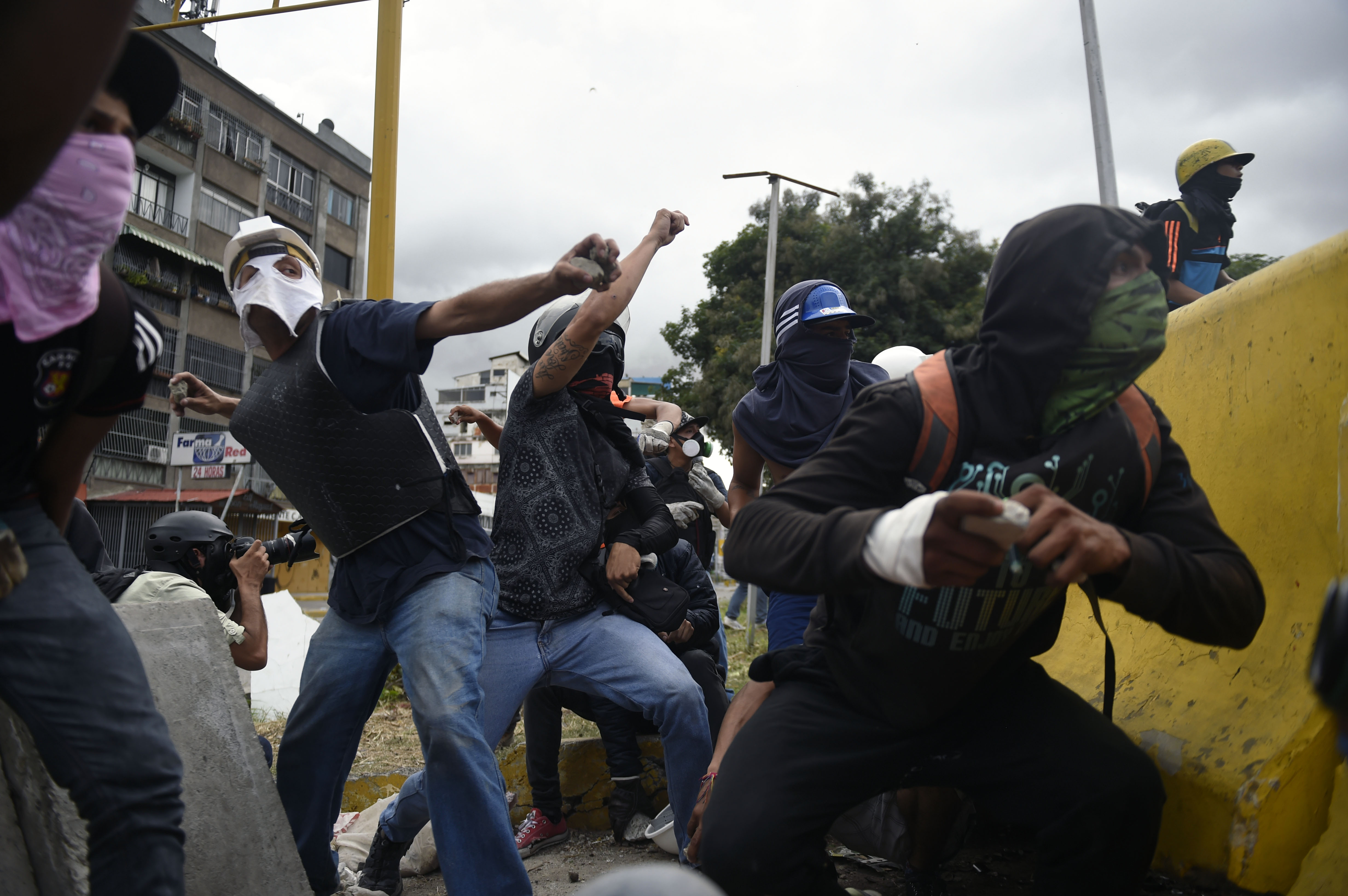 جانب من الاشتباكات فى فنزويلا