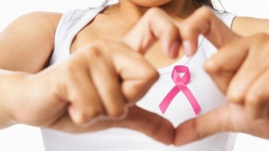 اعراض سرطان الثدى